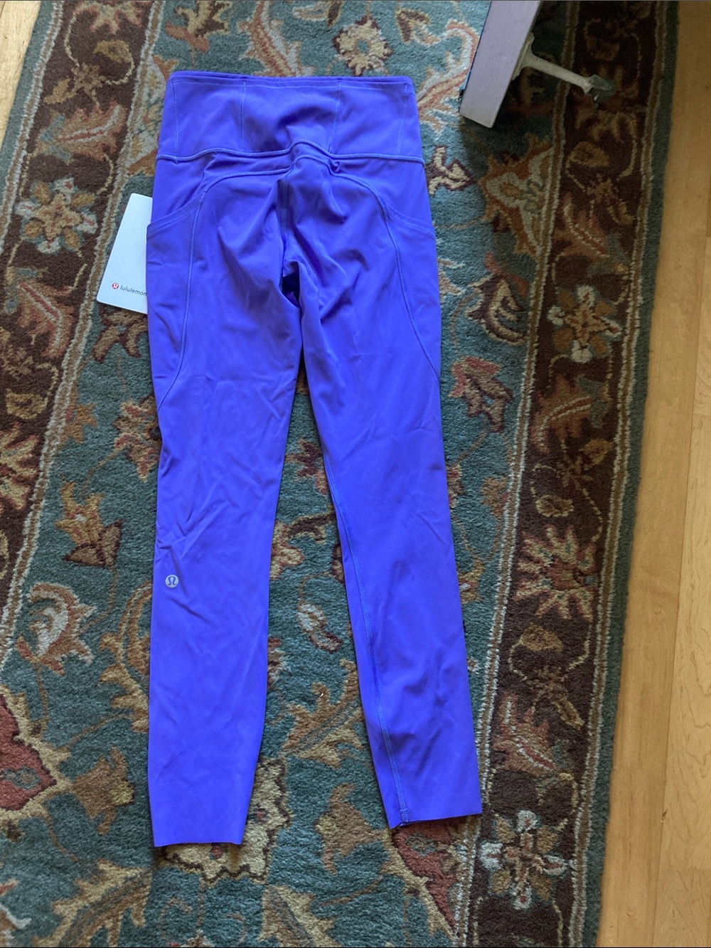 NWT Lululemon, fast and free tight size 4 - Picture 4 of 5